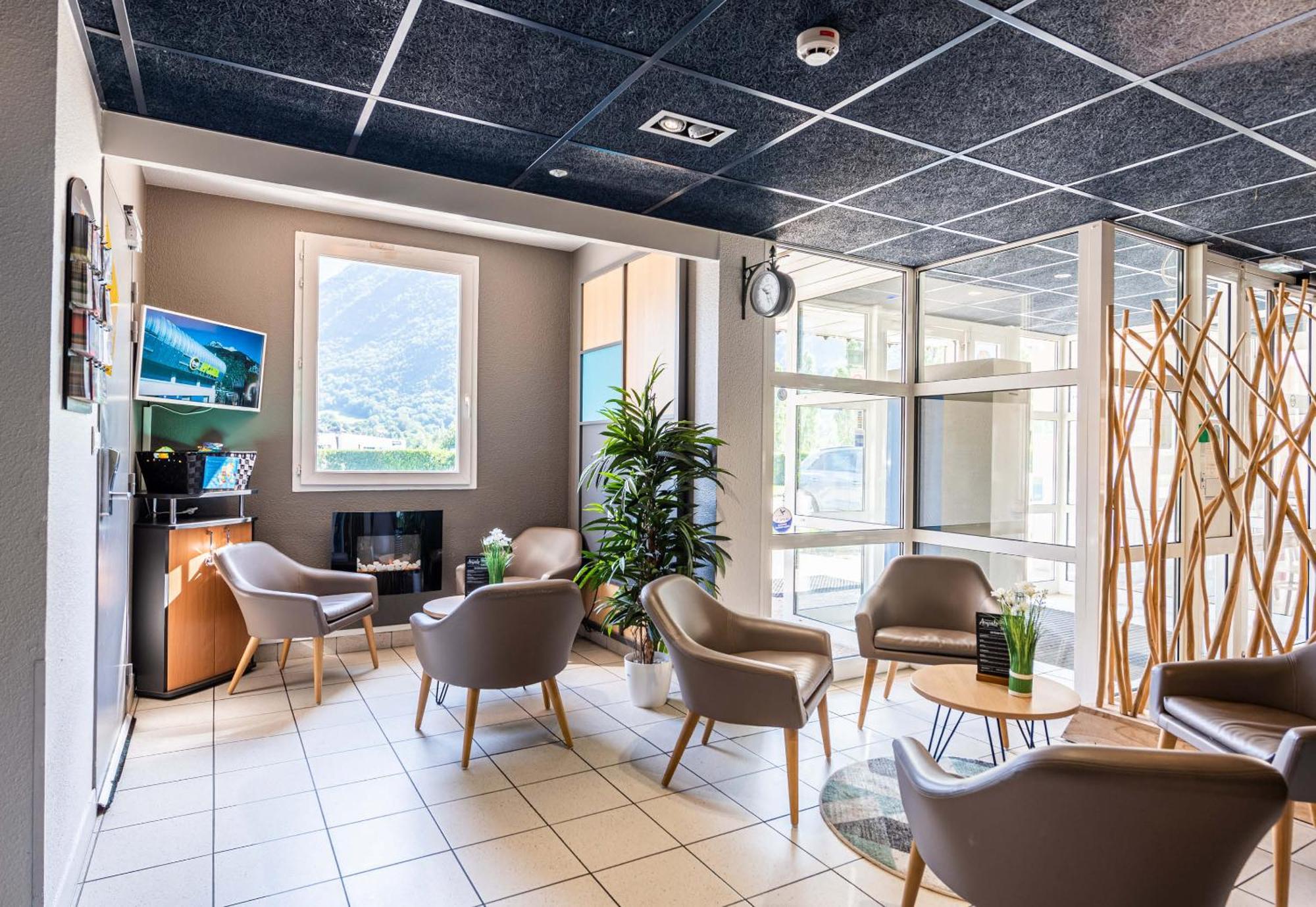 B&B Hotel Saint Jean De Maurienne Sainte-Marie-de-Cuines Esterno foto